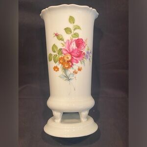 Vase Kaiser W Germany flowered porcelain vase